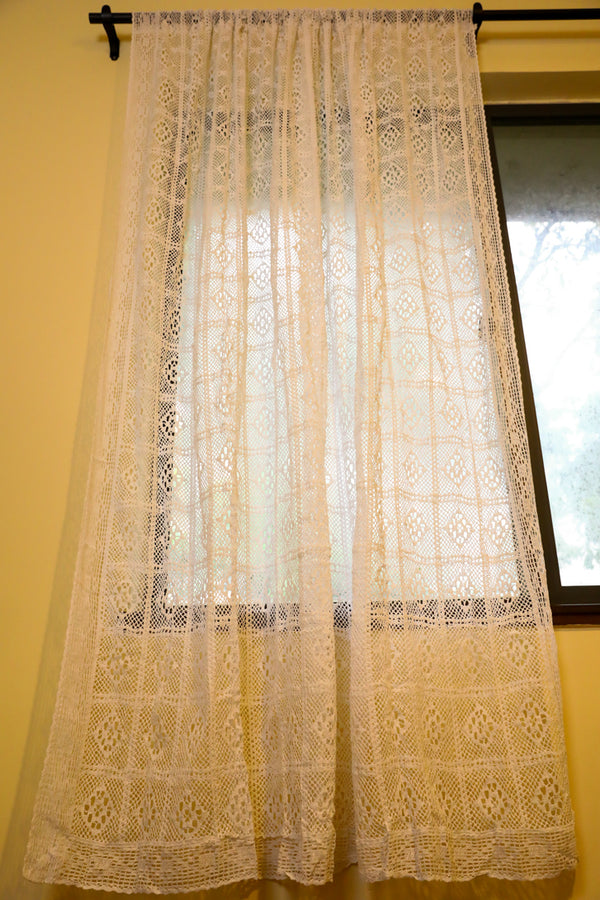 Wisteria Lace Curtain - White -- Delicors