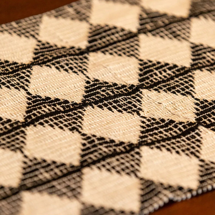 Woven Diamond Contrast Tassel Table Runner - Delicors