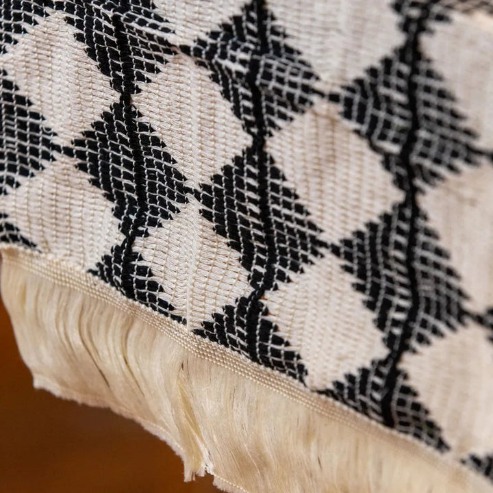 Woven Diamond Contrast Tassel Table Runner - Delicors