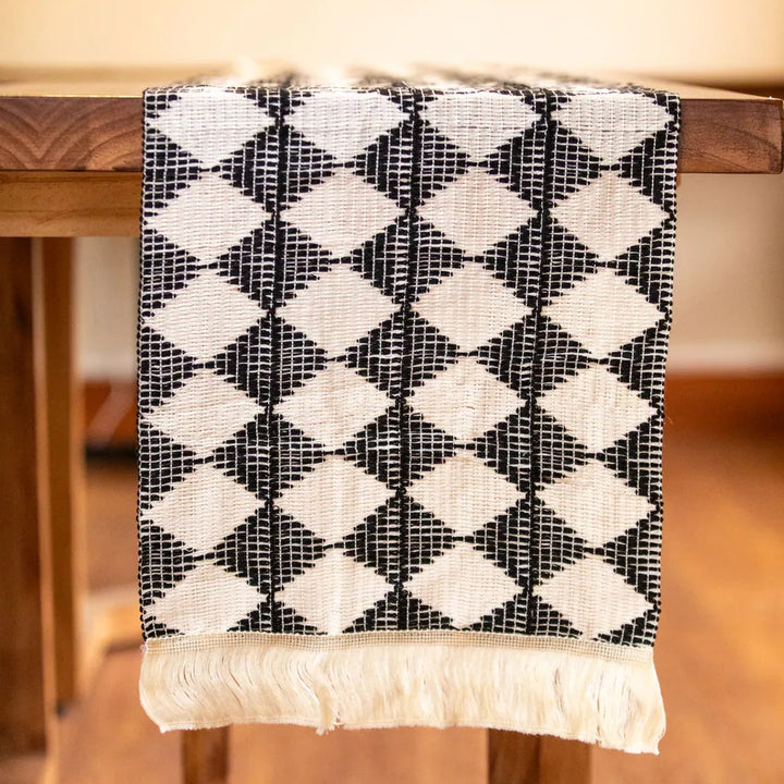 Woven Diamond Contrast Tassel Table Runner - Delicors