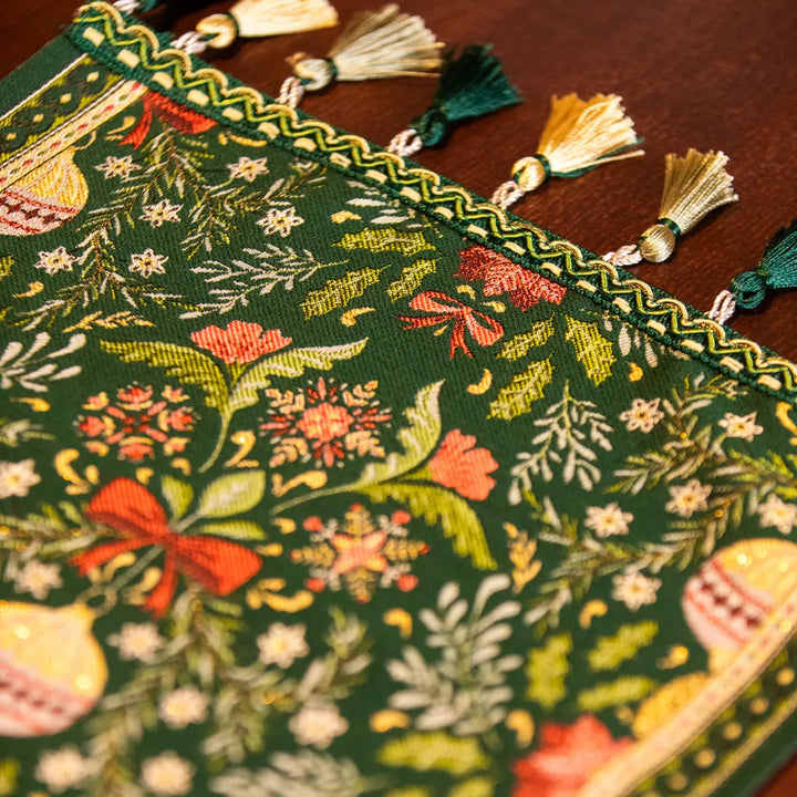 Xmas Garden Table Runner - Delicors