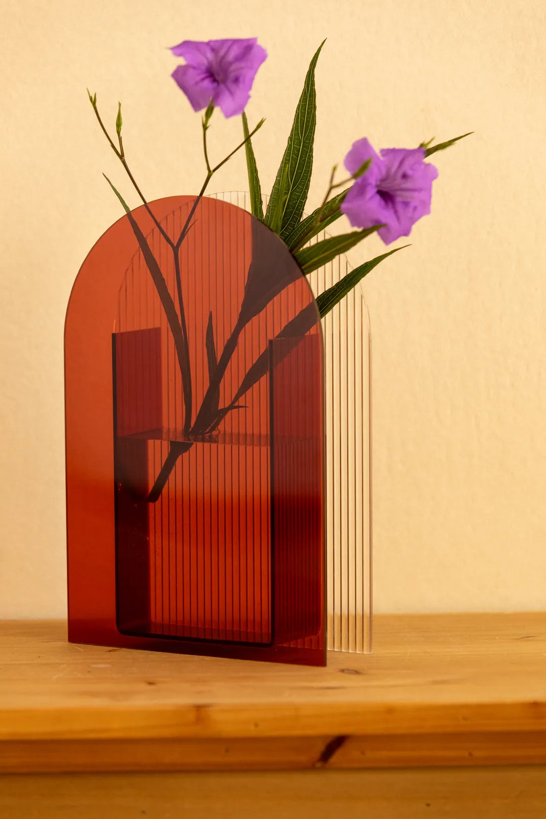 Arches Fluted Acrylic Vase