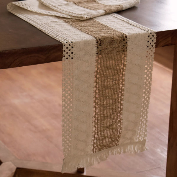 Countryside woven able runner -- Delicors