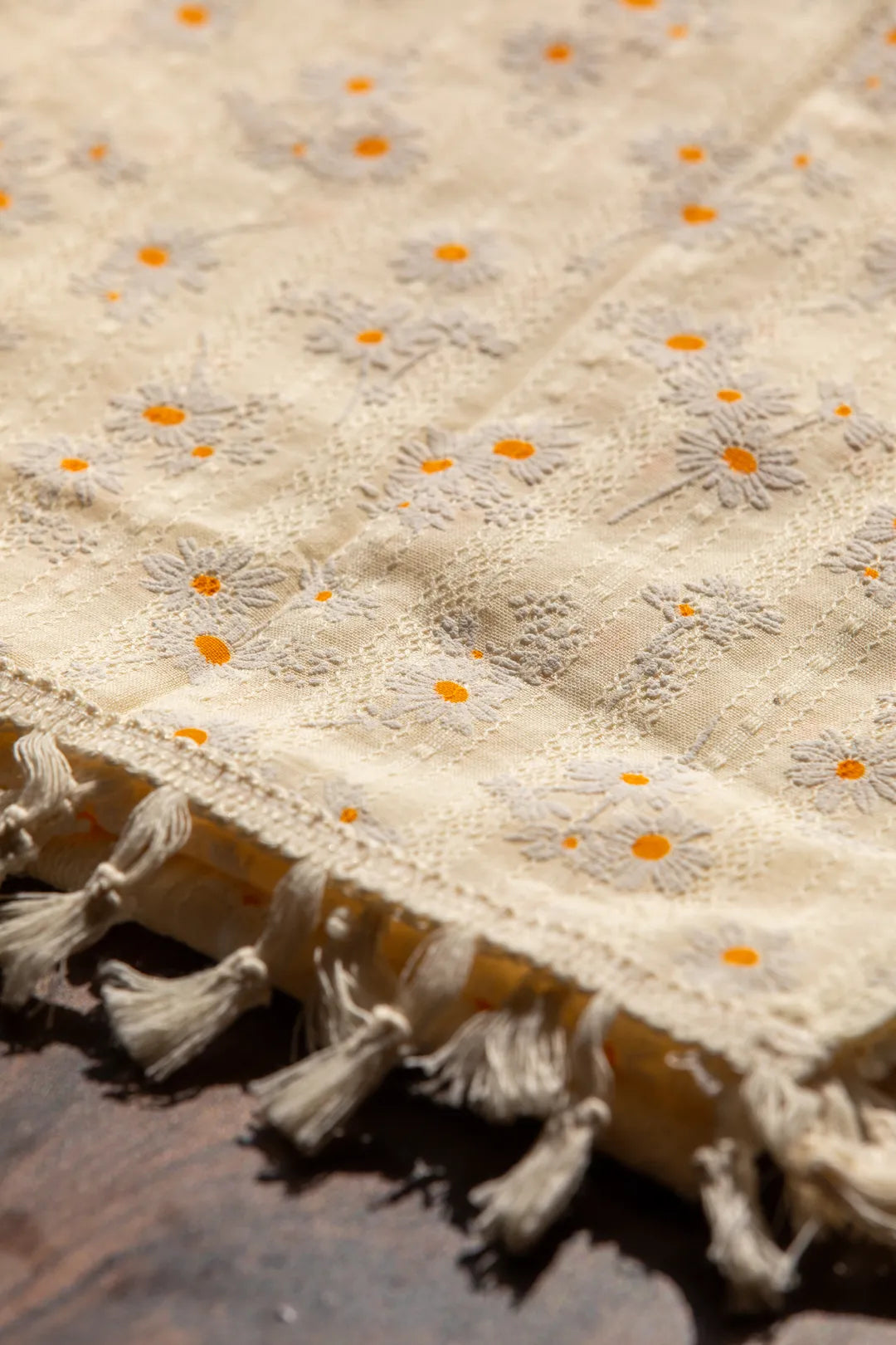 Daisy Table Runner