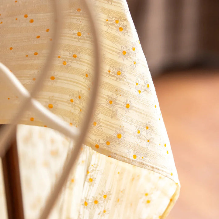 Small Daisy Tassel Table Cloth -Table Cloth- Delicors