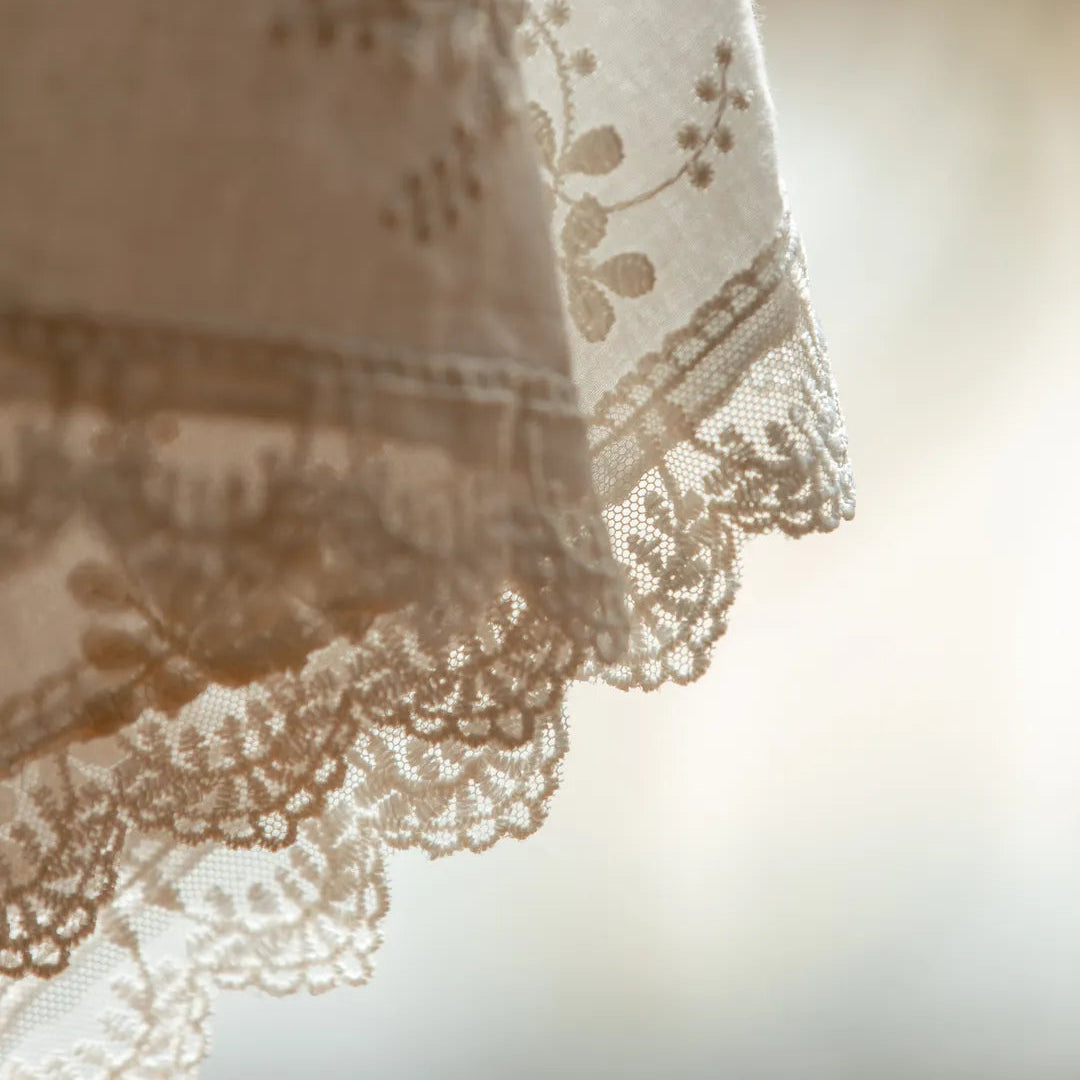 Tiered floral pattern table covering