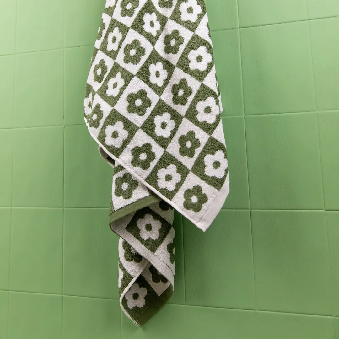 Floral Checkered Towels -- Delicors
