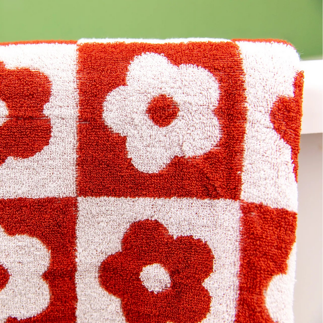 Floral Checkered Towels -- Delicors