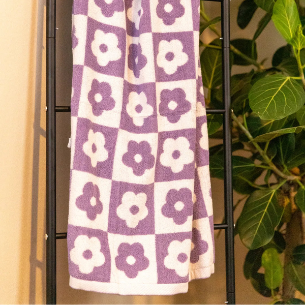 Floral Checkered Towels -- Delicors