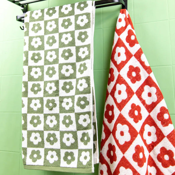 Floral Checkered Towels -- Delicors