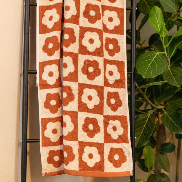 Floral Checkered Towels -- Delicors
