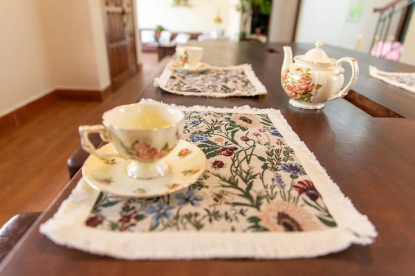 Garden Picnic Placemat Set -- Delicors