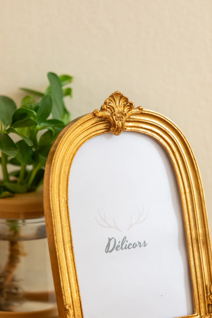 Gold Arch Photo Frame Set -- Delicors