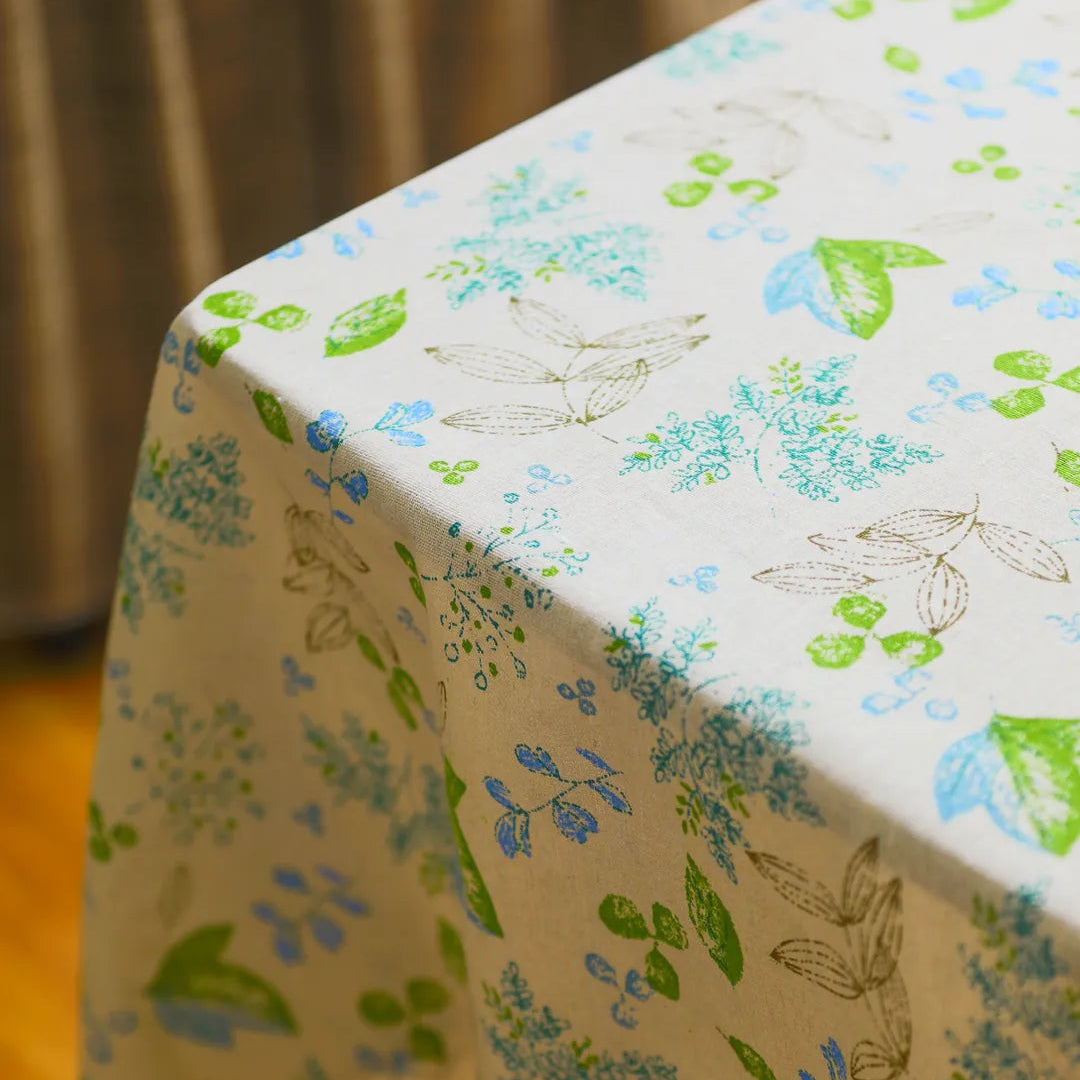 Green Spring Day Tablecloth -- Delicors