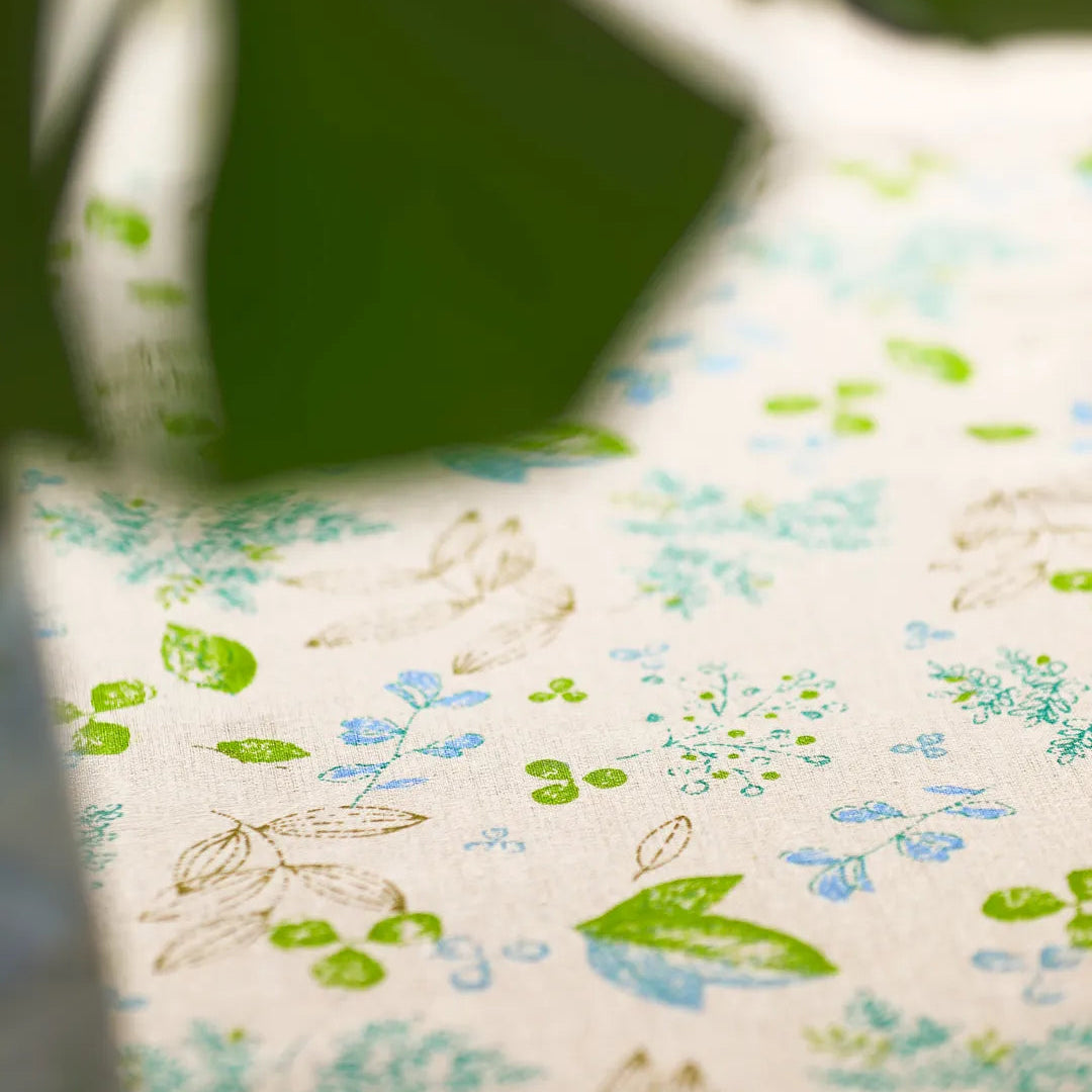 Green Spring Day Tablecloth -- Delicors