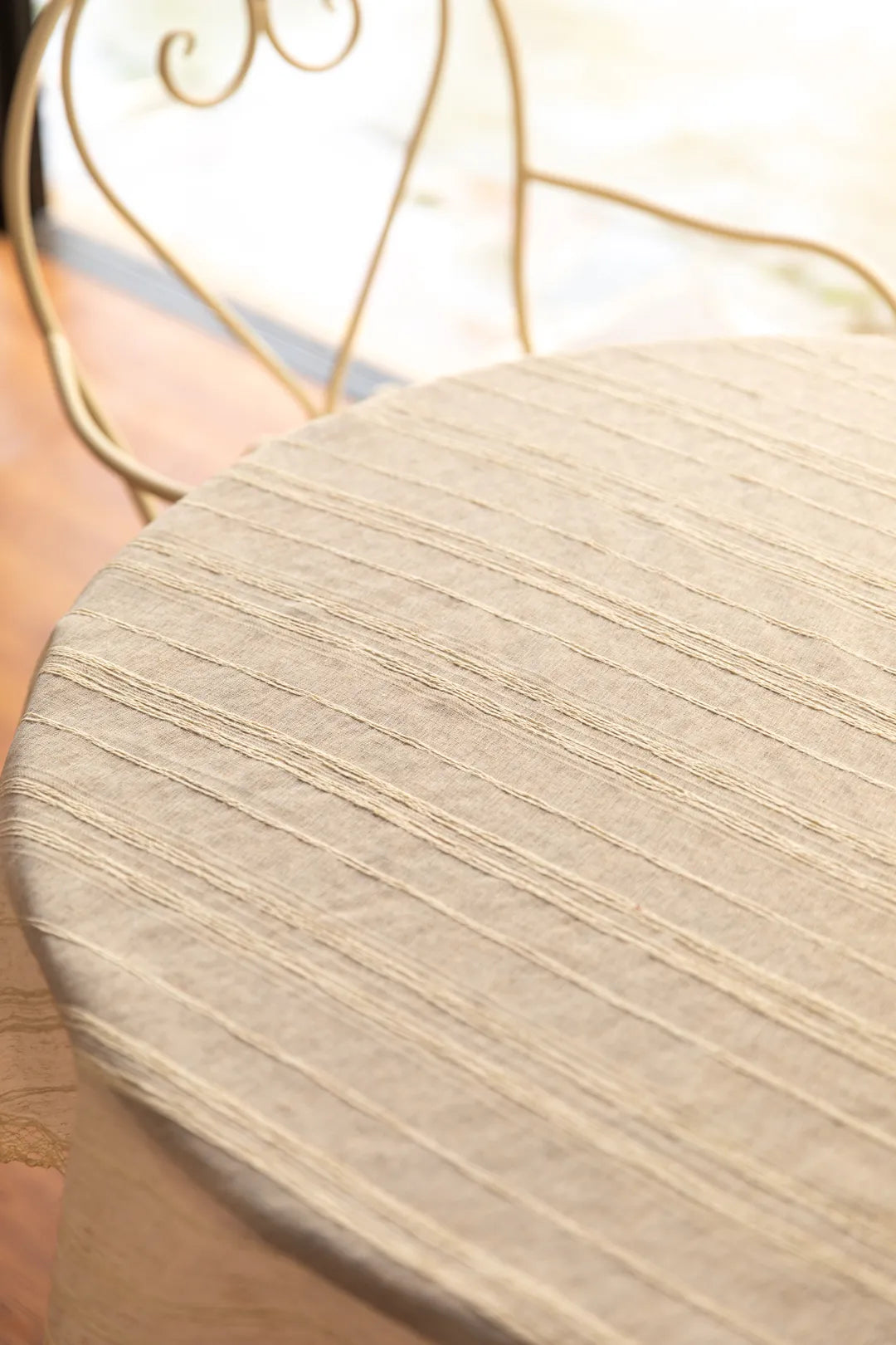Line Linen Round Tablecloth -- Delicors