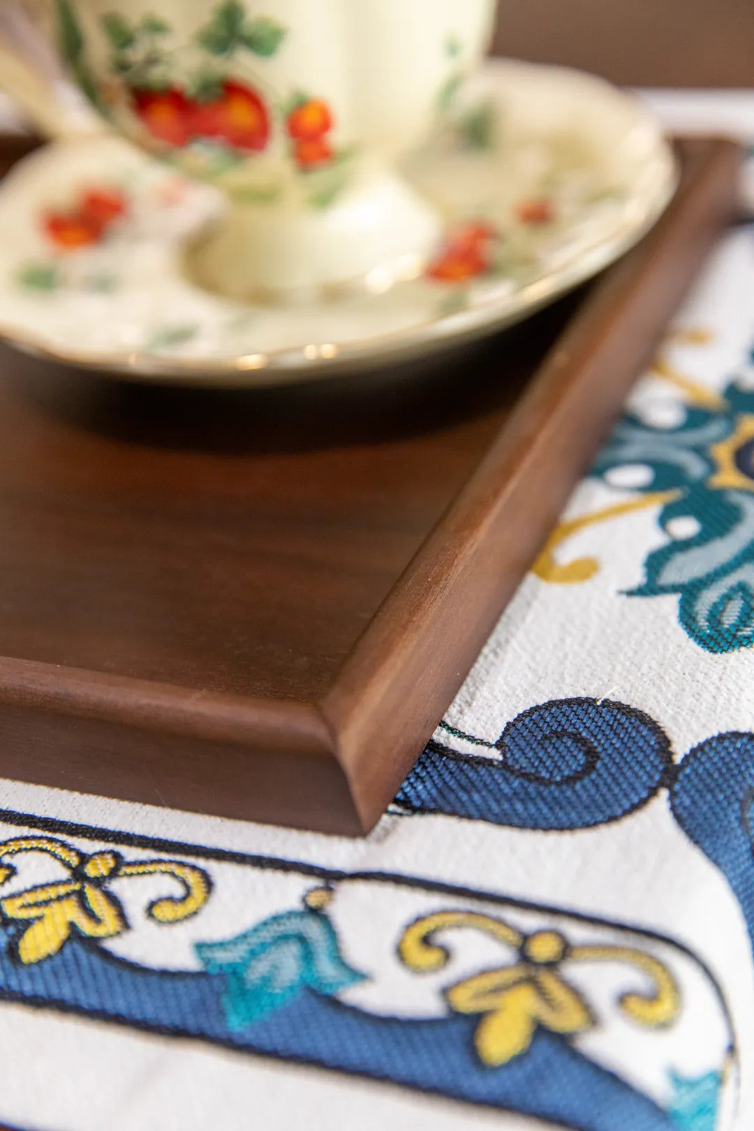 Minimalist Walnut Tray -- Delicors