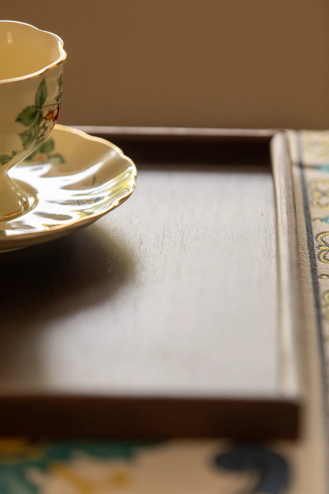 Minimalist Walnut Tray -- Delicors