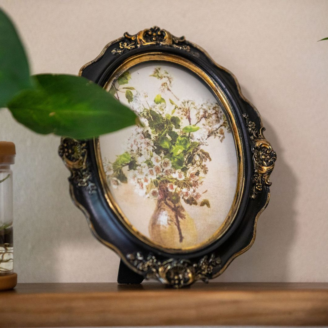 Mystery Bud Oval Frame -- Delicors