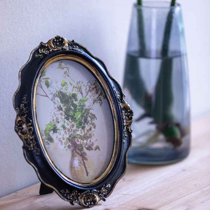 Mystery Bud Oval Frame -- Delicors