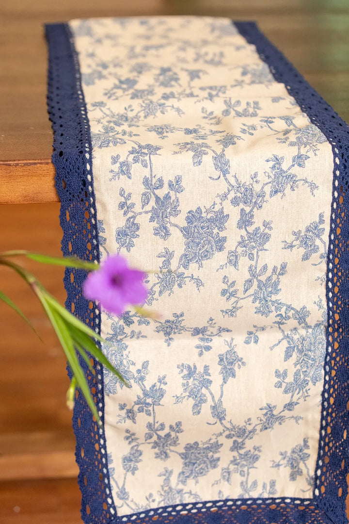 Old World Floral Table Runner -- Delicors