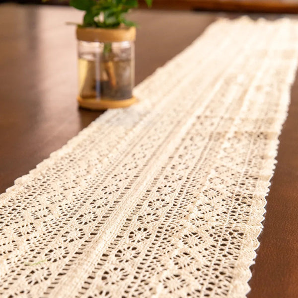 Penelope Lace Table Runner -- Delicors