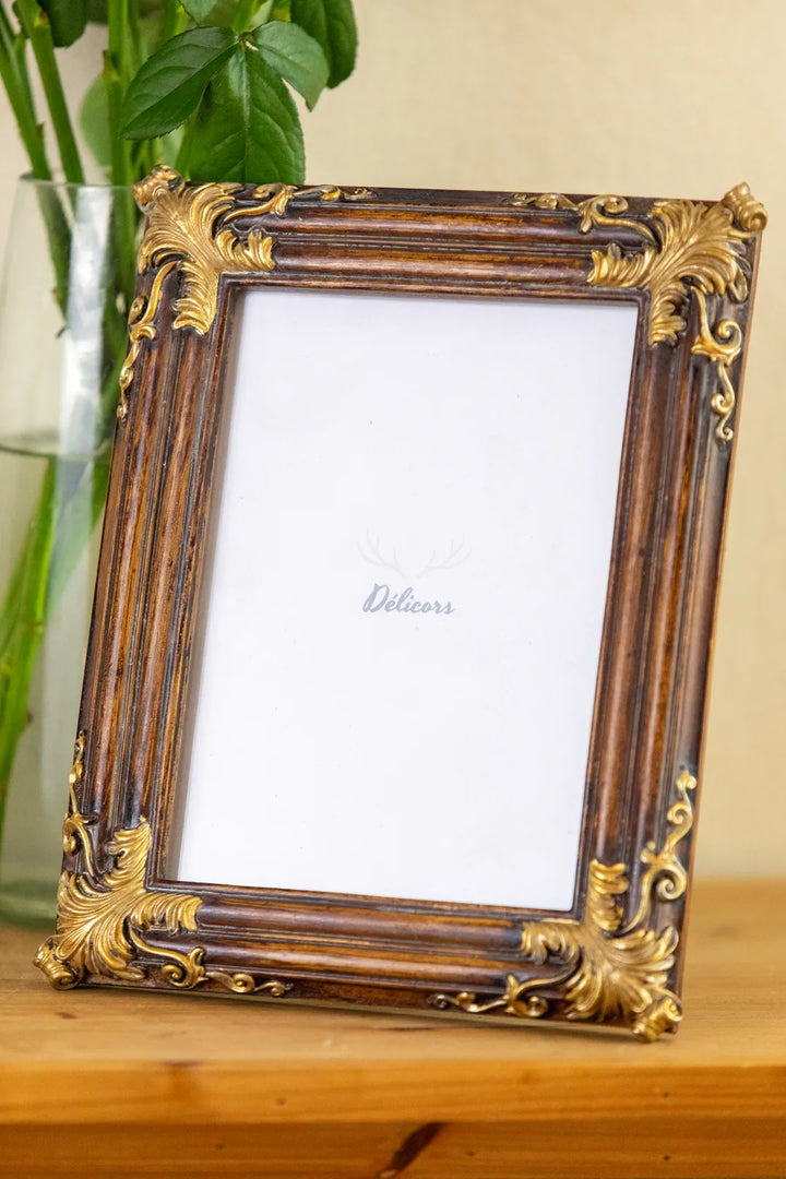 Regency Gilded Edge Photo Frame -- Delicors