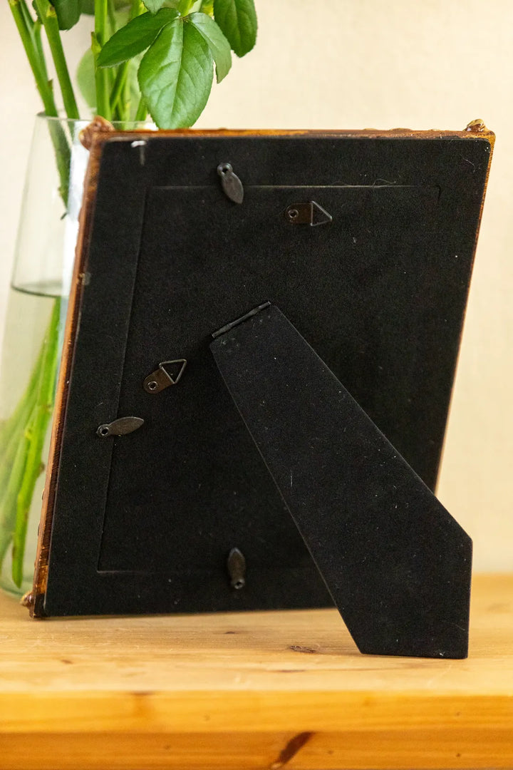 Regency Gilded Edge Photo Frame -- Delicors