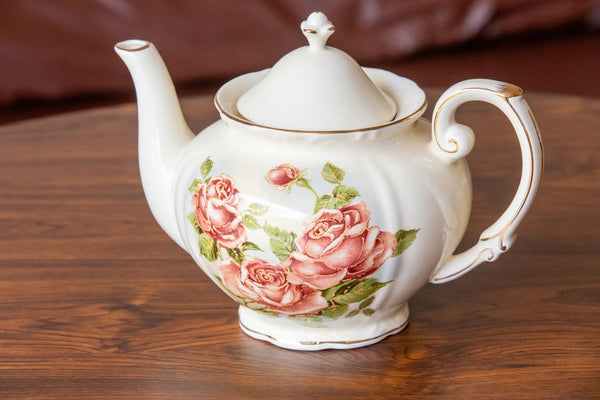 Stylish Rose Paradise Tea Cup Pot
