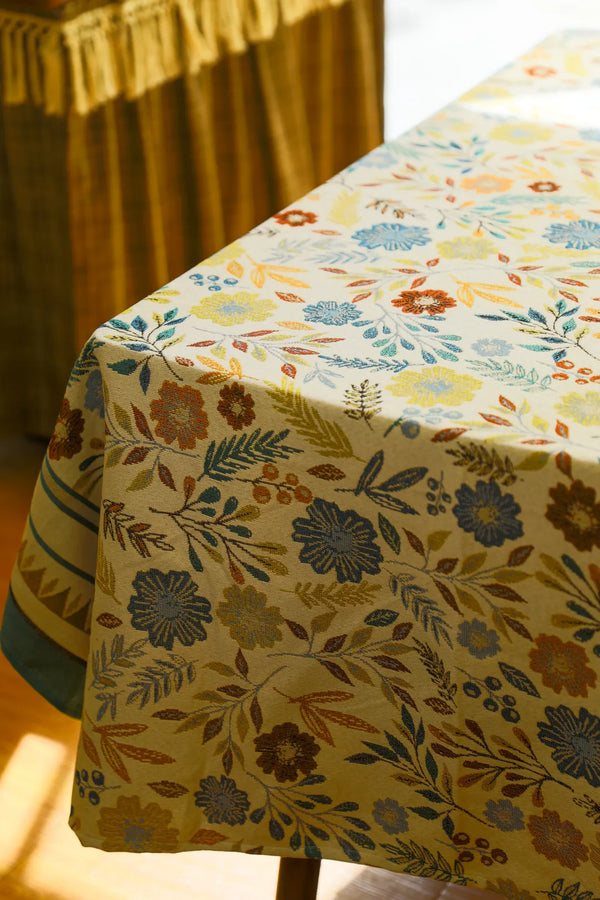 Rustic Flower Cluster Tablecloth -- Delicors