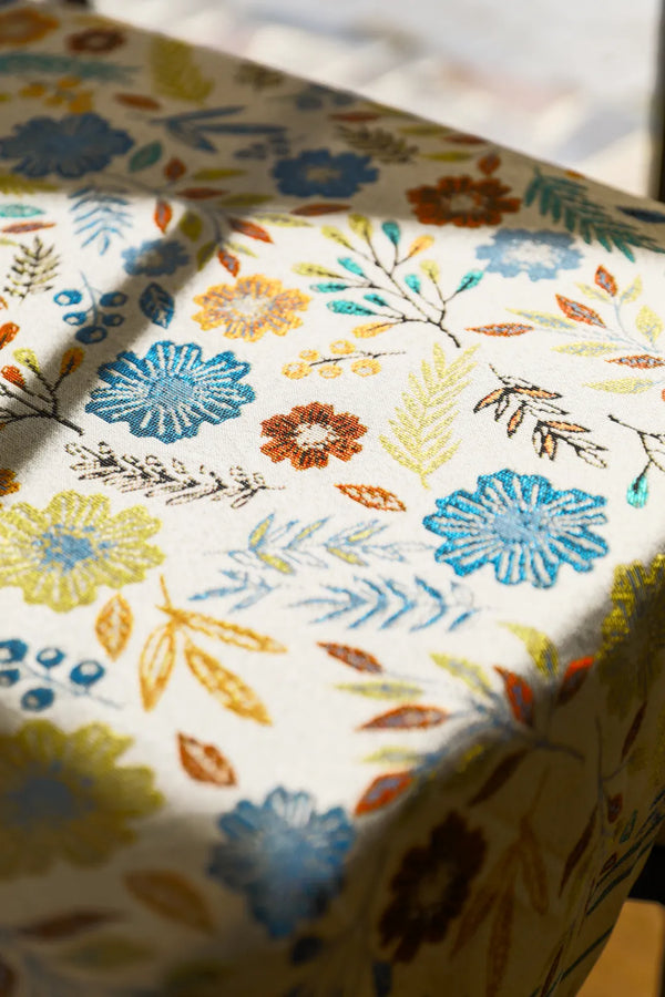 Rustic Flower Cluster Tablecloth -- Delicors