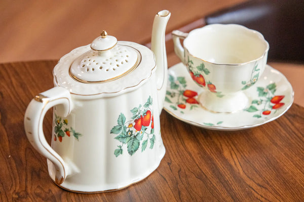 Strawberries Tea Cup & Pot