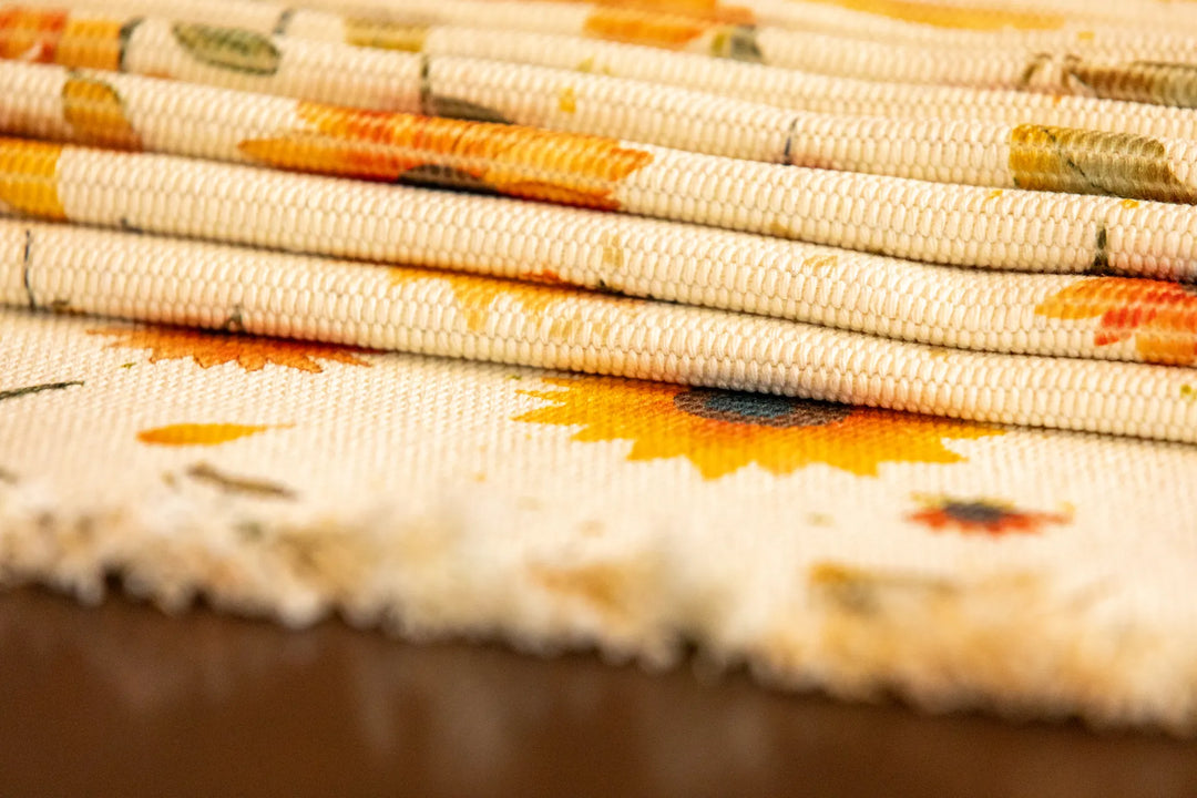 Sunny Sunflower Table Runner -- Delicors