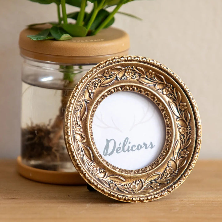 Victoria Floral Photo Frame Round -- Delicors