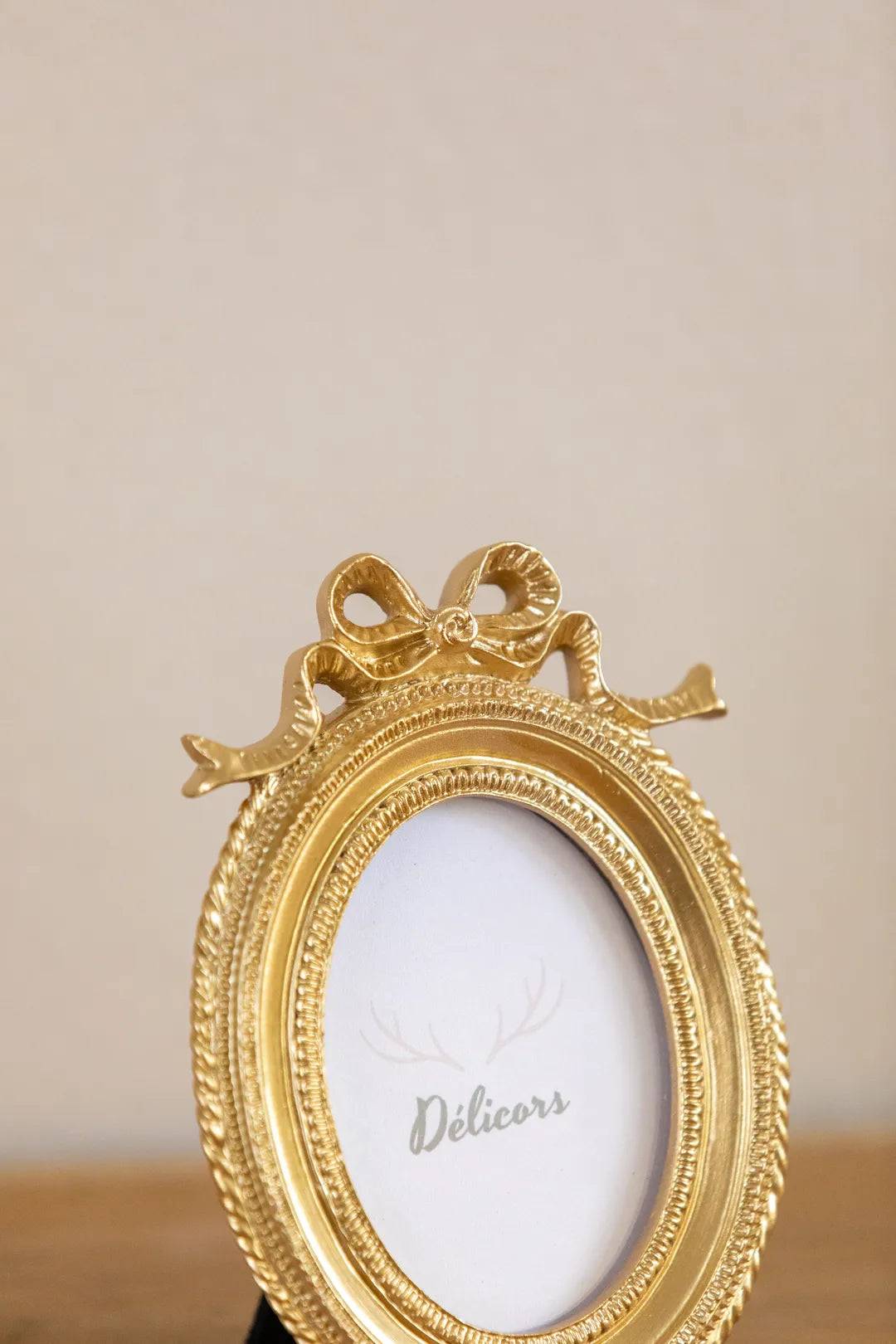 Victorian Bow Oval Photo Frame