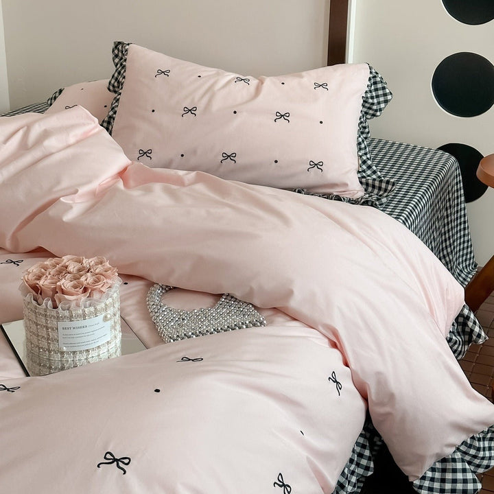 Ebony Heart and Ribbon Bedding Set - Bedding - Delicors