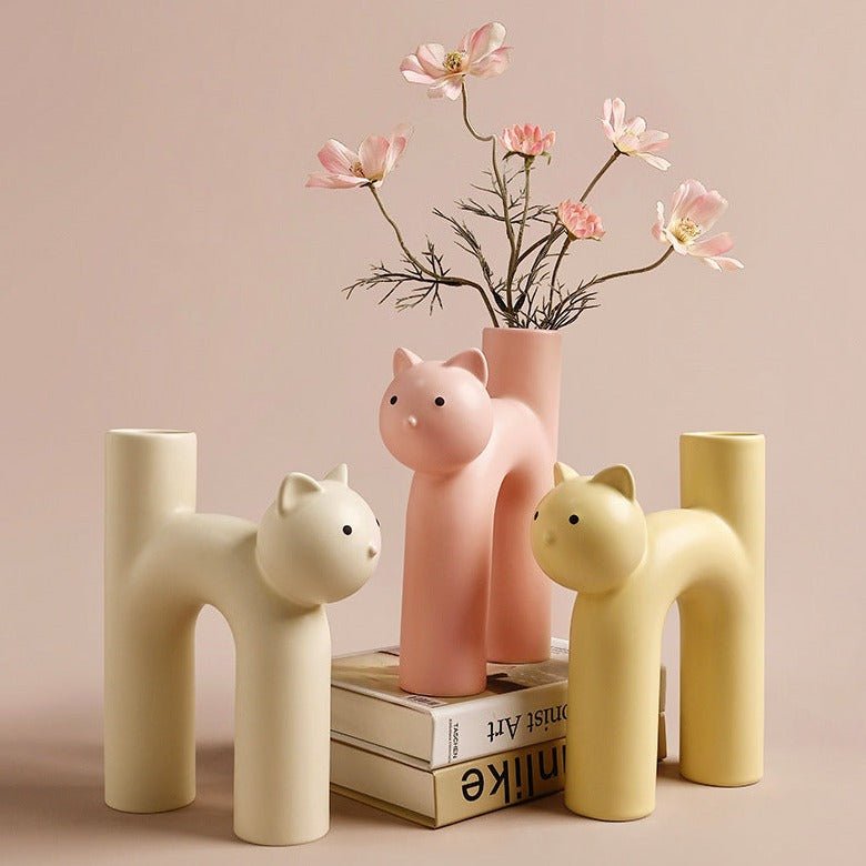 Elegant Cat Sculpture Vase - Vase - Delicors