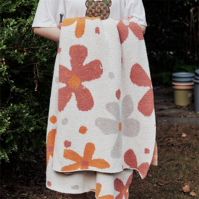Floral Bloom Cozy Throw -Throw- Delicors