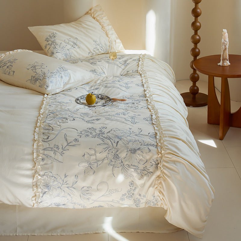 Glow Custard Fleur - de - lis Bedding Ensemble - Bedding - Delicors
