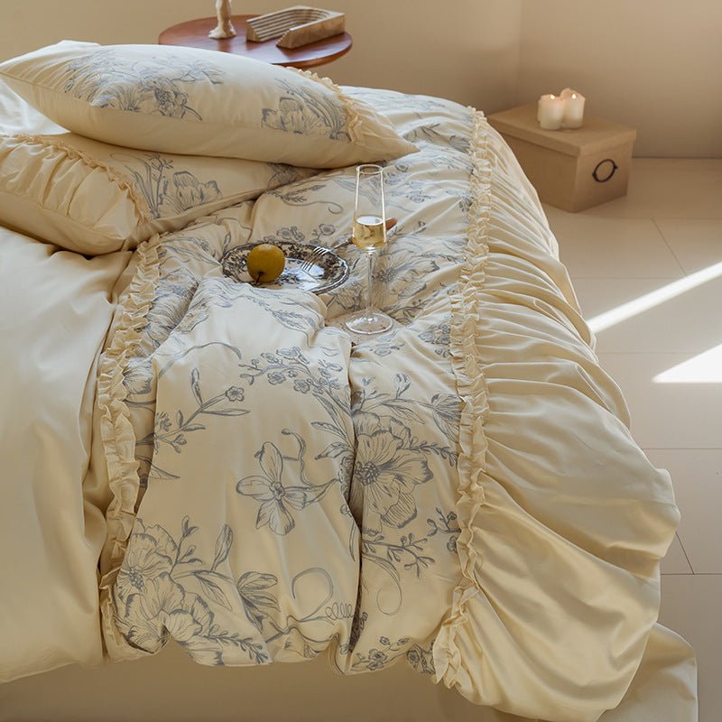 Glow Custard Fleur - de - lis Bedding Ensemble - Bedding - Delicors