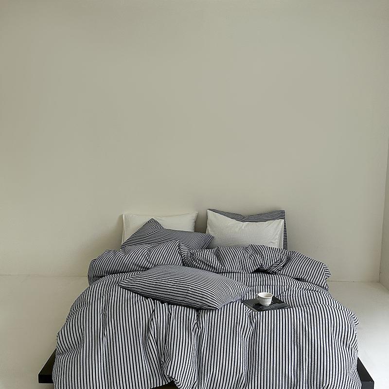 Minimal Stripe Bedding Set -Bedding- Delicors