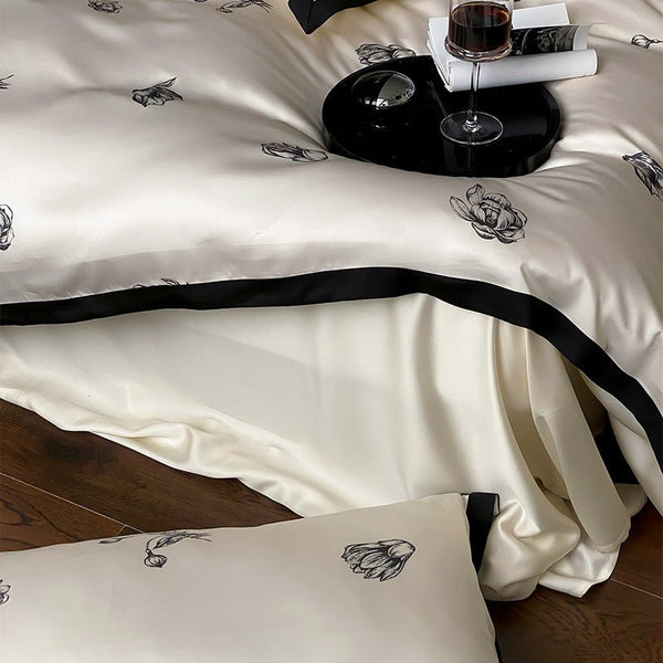 Monochrome Flower Bedding Set -Bedding- Delicors
