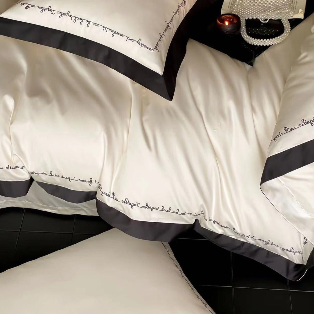 Monochrome Grid Bedding Set - Bedding - Delicors