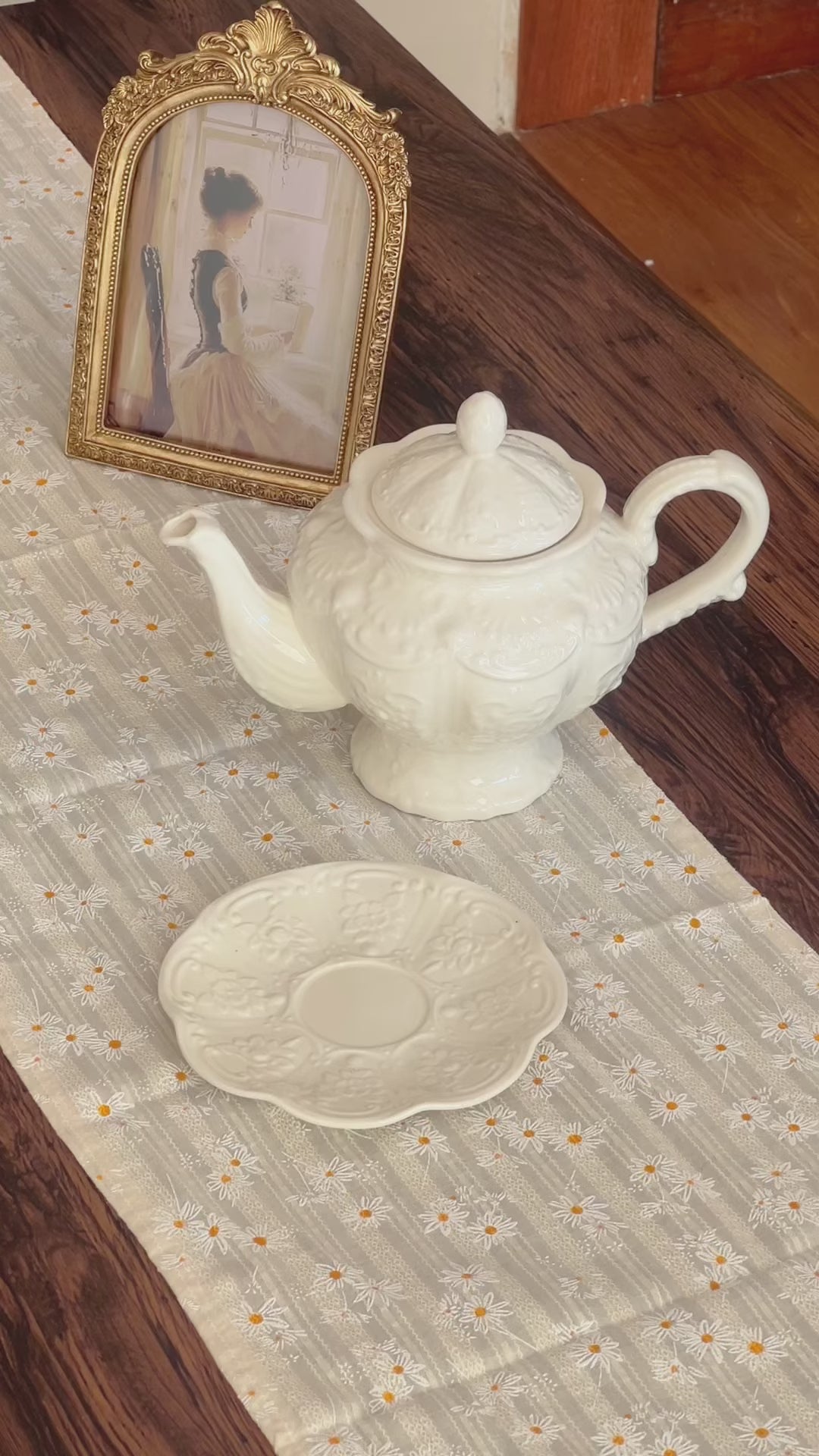 Pearl Teacup & Pot - Delicors