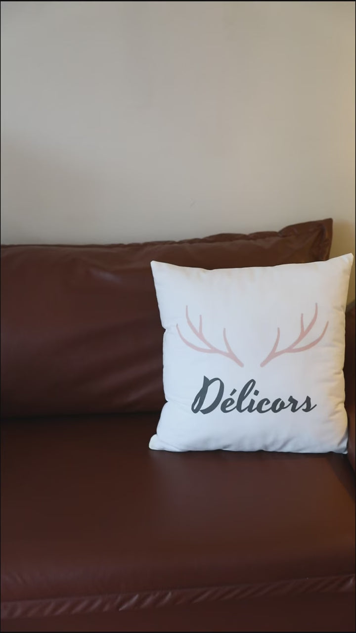 Animal World Cushion - Delicors