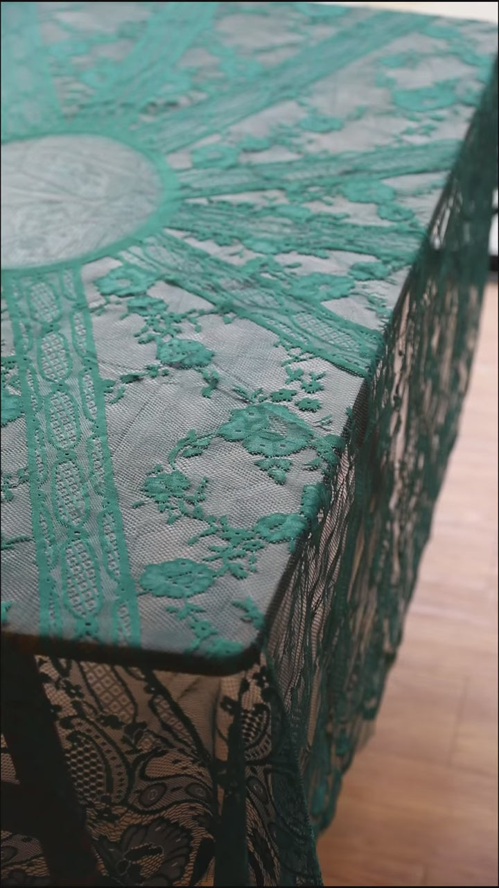 Moss Adventure Lace Table Cloth