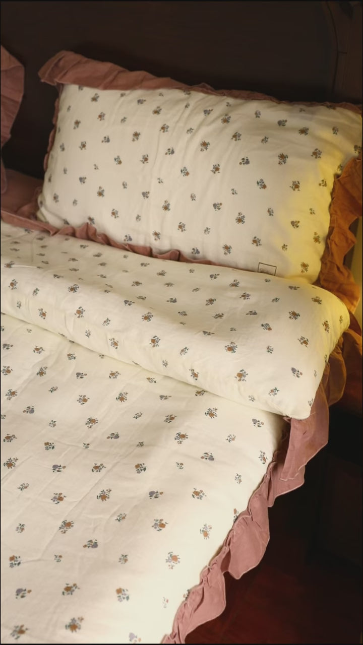 Winter Flowers Bedding Set