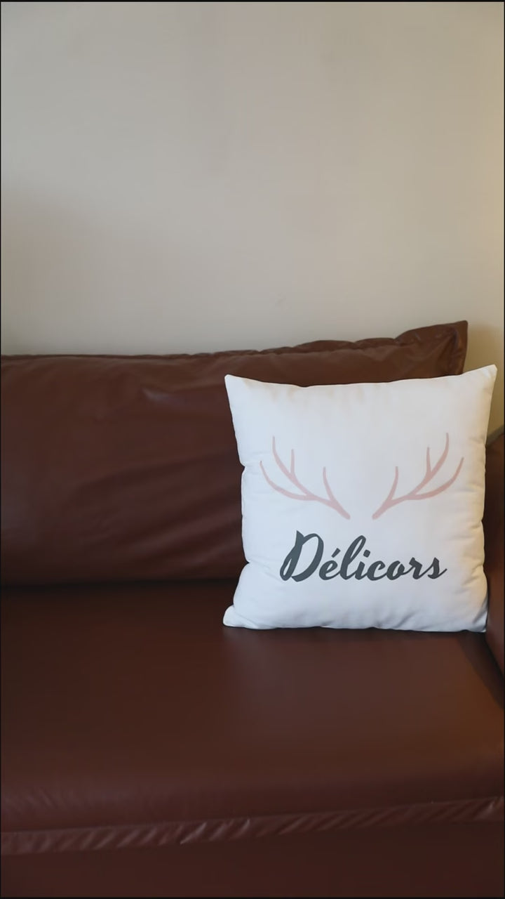 Animal World Cushion - Delicors