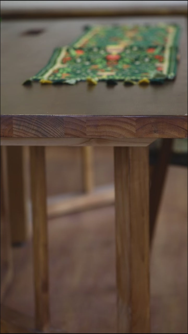 Xmas Garden Table Runner - Delicors