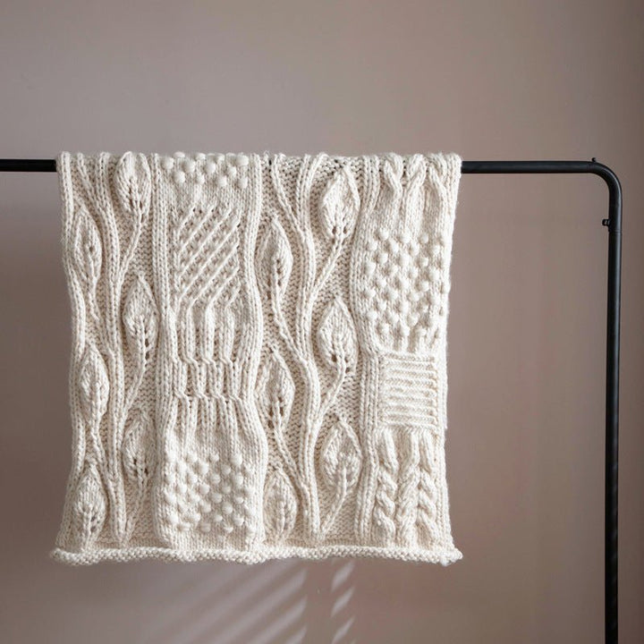 Snow White Knitted Bliss Blanket -Throw- Delicors